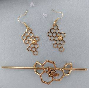 Honey Comb Bee Hair Pin and Earring Set Gold